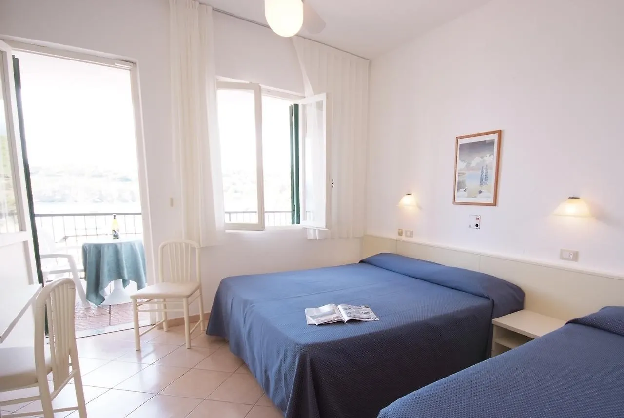 ***  Hotel Dino Capoliveri  Italia